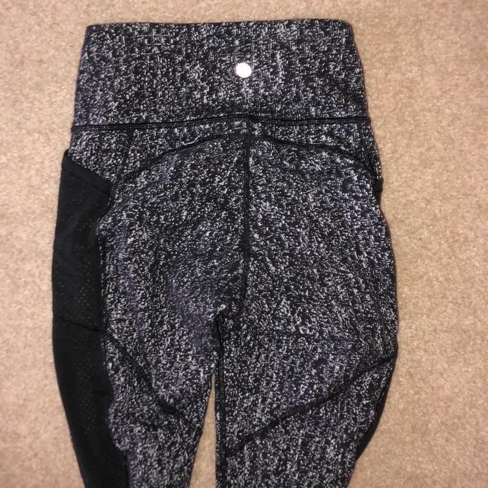 size 4 lululemon leggings